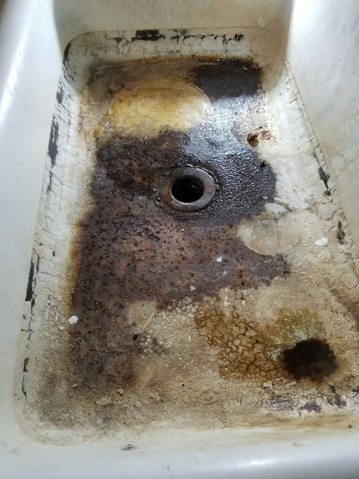 Rusted Sink Before