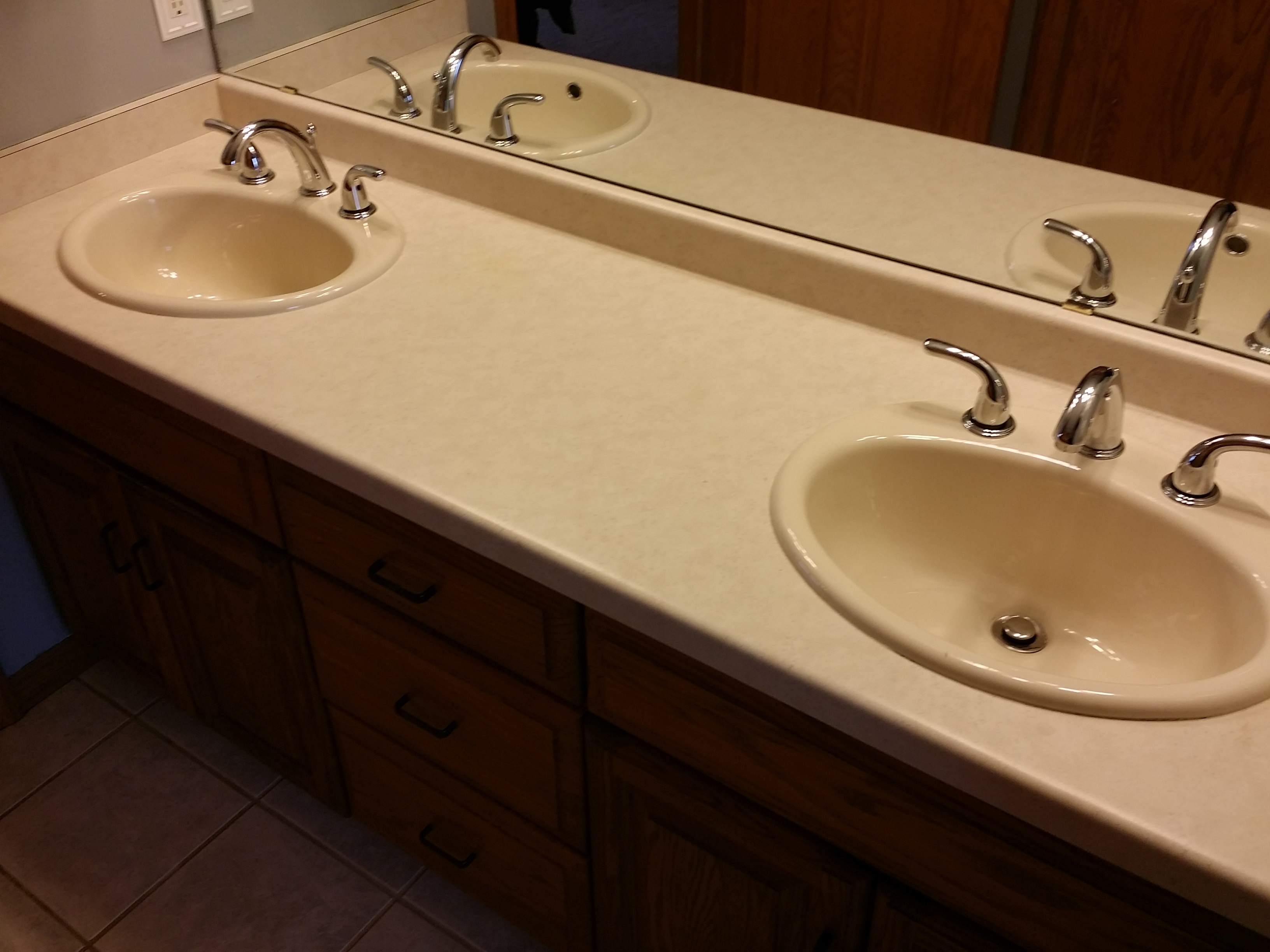 Vanity Refinish Befire
